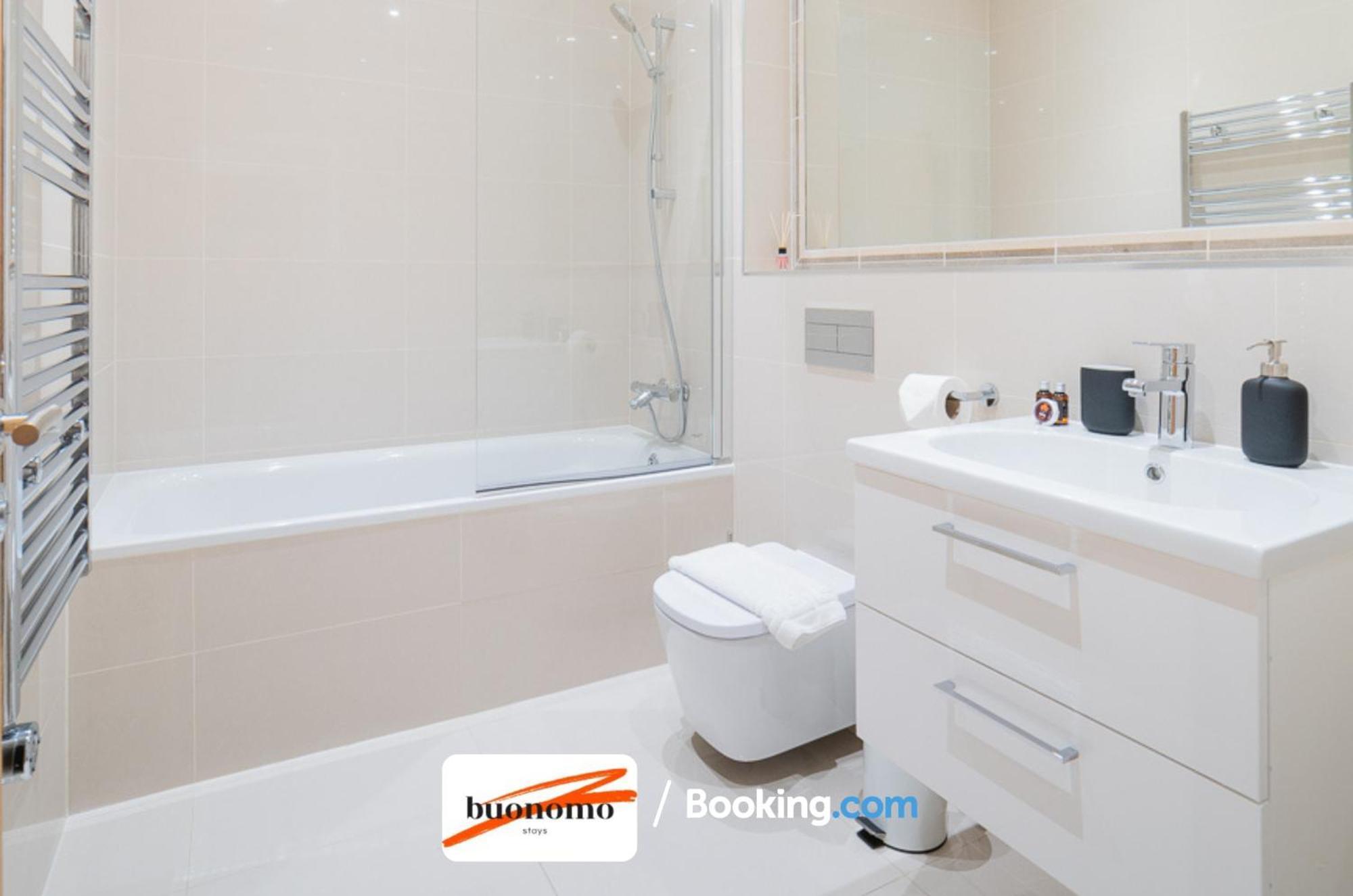 Two Bedroom Apartment At Buonomo Stays Short Lets & Serviced Accommodation Close To Wimbledon Tennis Courts Londra Dış mekan fotoğraf