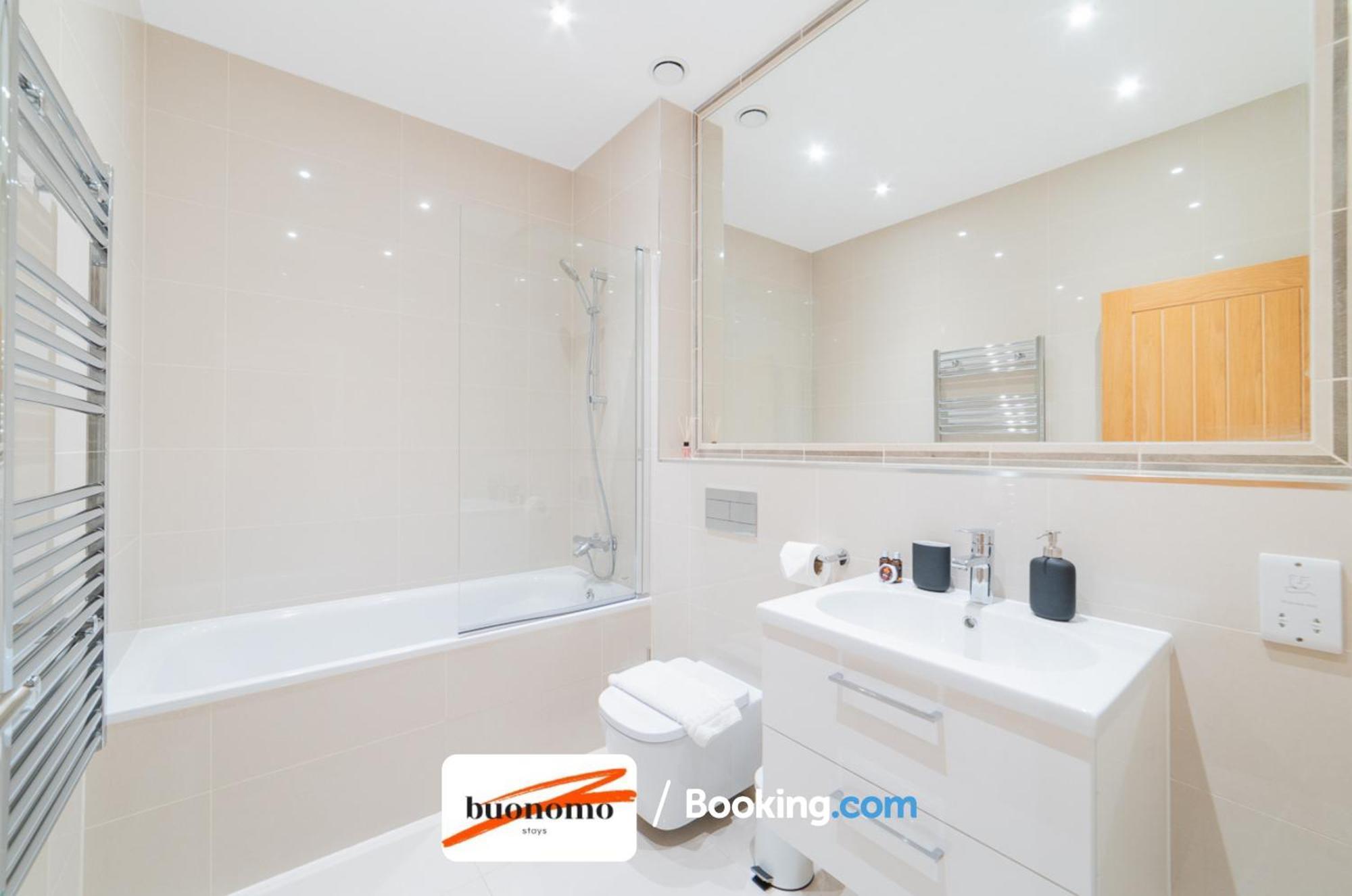 Two Bedroom Apartment At Buonomo Stays Short Lets & Serviced Accommodation Close To Wimbledon Tennis Courts Londra Dış mekan fotoğraf