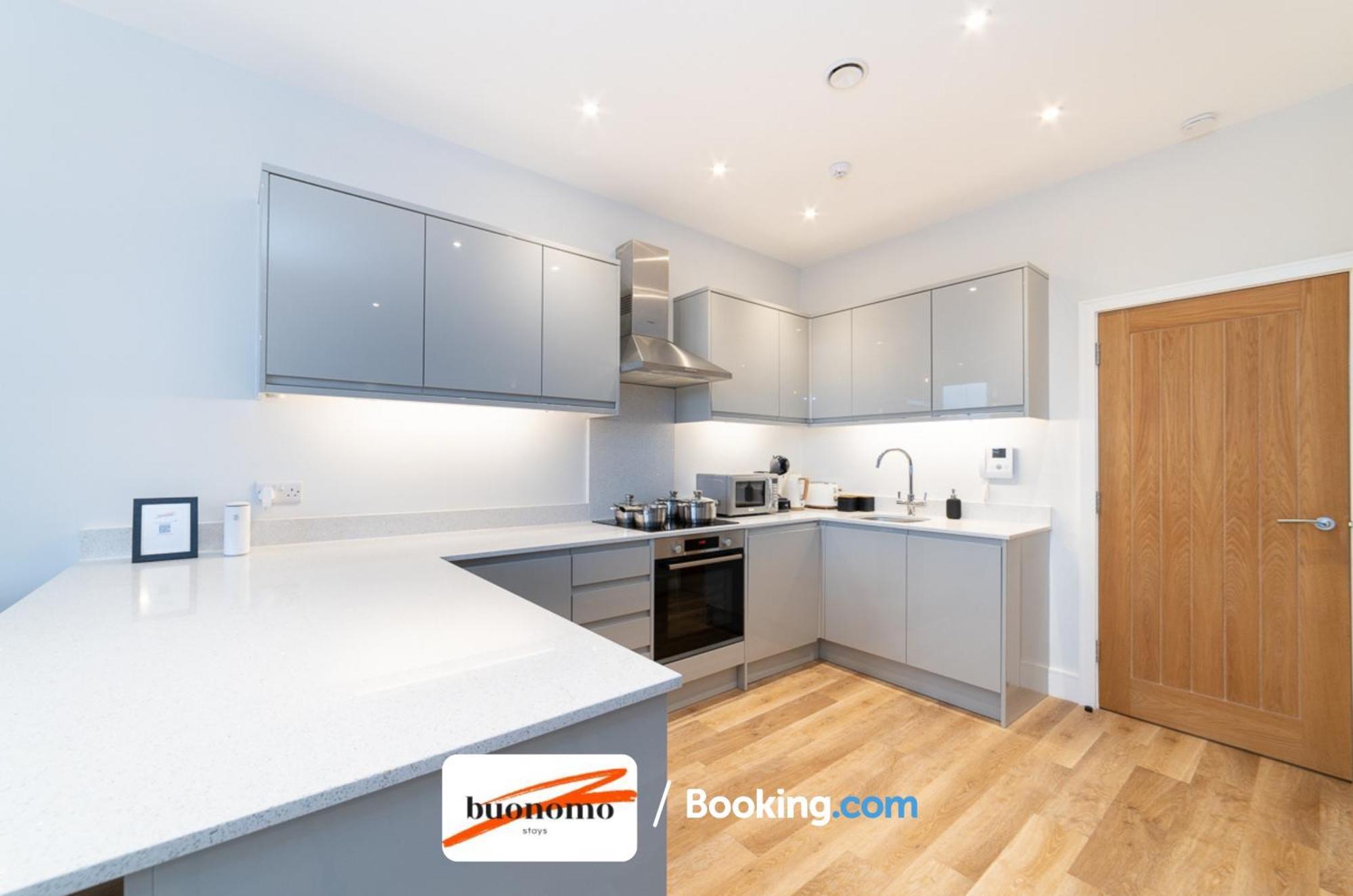 Two Bedroom Apartment At Buonomo Stays Short Lets & Serviced Accommodation Close To Wimbledon Tennis Courts Londra Dış mekan fotoğraf